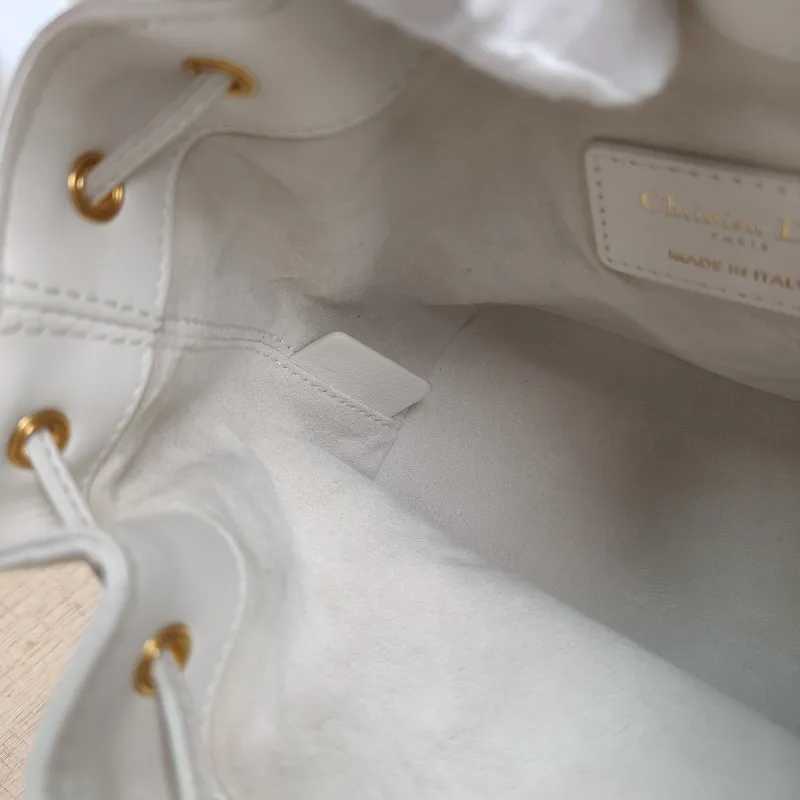 DIOR Crossbody Bag Jolie Bucket Bucket Bag White Lambskin One Size17 × 10.5 × 16 cm — detail view 8 of 11