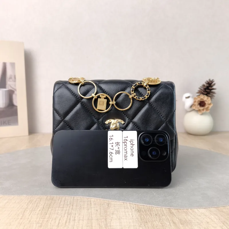 Chanel Crossbody Bag Black Calfskin 18 × 6.5 × 15 cm — cover view 3 of 6