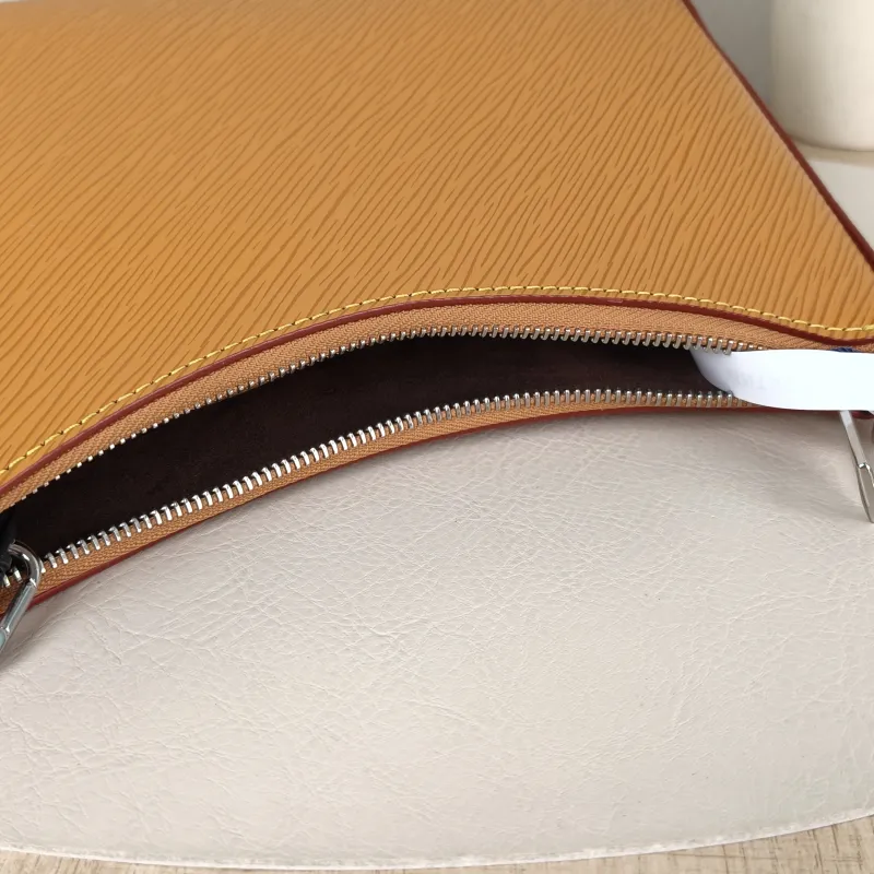 Louis Vuitton Crossbody Bag MARELLE Epi Embossed Calfskin Small 25 × 8 × 15 cm — detail view 12 of 13