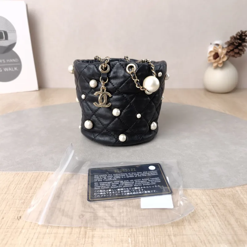 Chanel Shoulder Bag Pearl Bucket Bag Black Lambskin Mini 11.5 × 11.5 × 10.5 cm 31 — cover view 4 of 6
