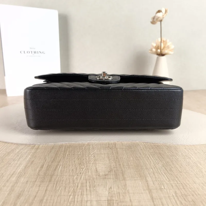 Chanel Crossbody Bag V Classic Flap CF Black Grained Calfskin Medium 25.5 × 6.5 × 15.5 cm 22 — cover view 2 of 5