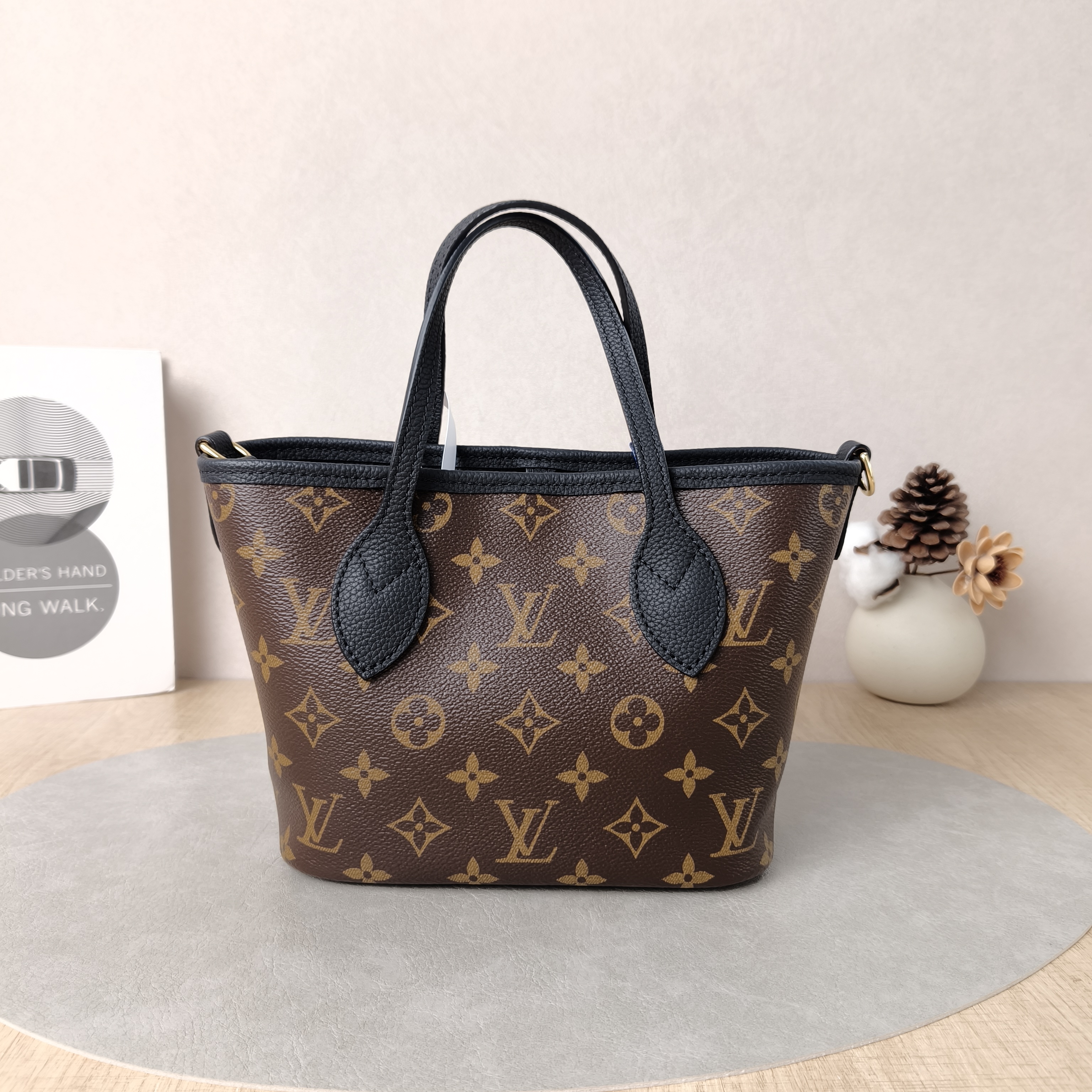Louis Vuitton Crossbody Bag NEVERFULL INSIDE OUT BB Black PVC · Calfskin BB26.5 × 11 × 16.5 cm