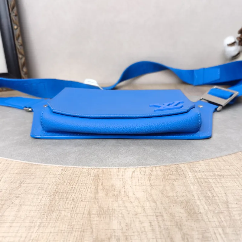 Louis Vuitton Belt Bag Takeoff Sling Belt Bag Blue Calfskin One Size30 × 3 × 16 cm — cover view 4 of 5