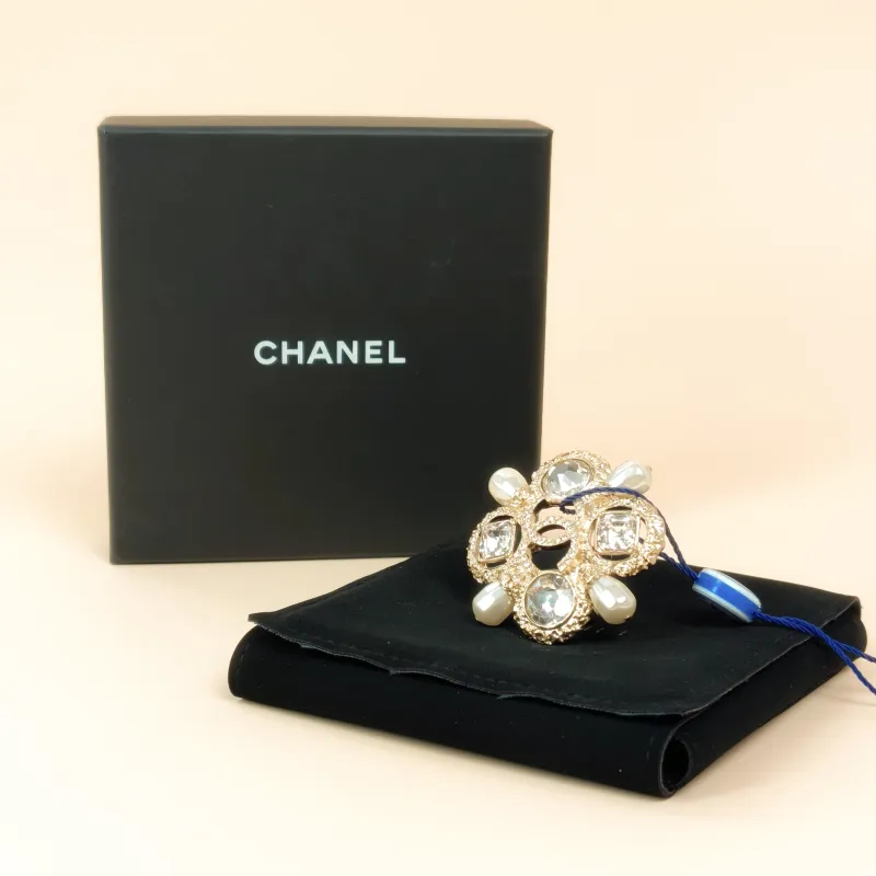 Chanel Brooch Pearl Brooch Gold One Size — cover view 6 of 7