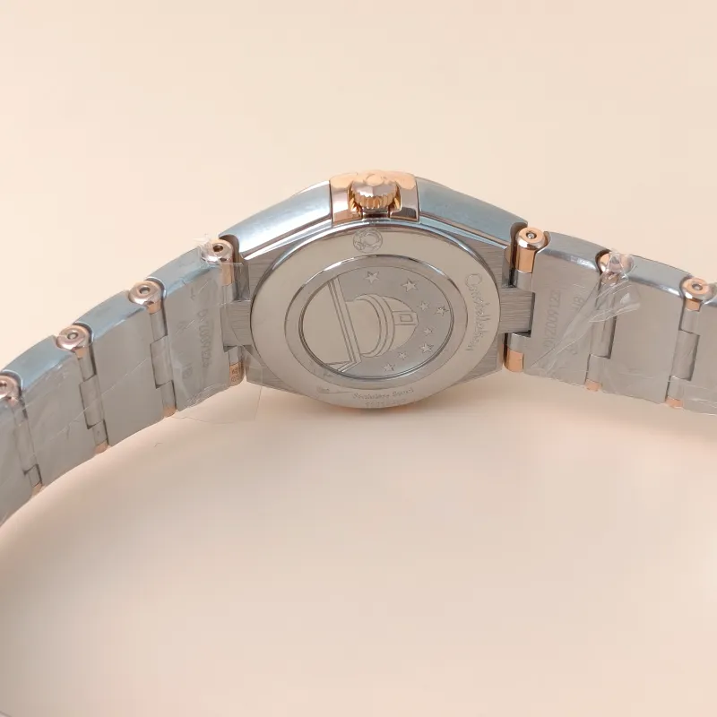 OMEGA Watch Collection Watch One Size25 — cover view 6 of 10