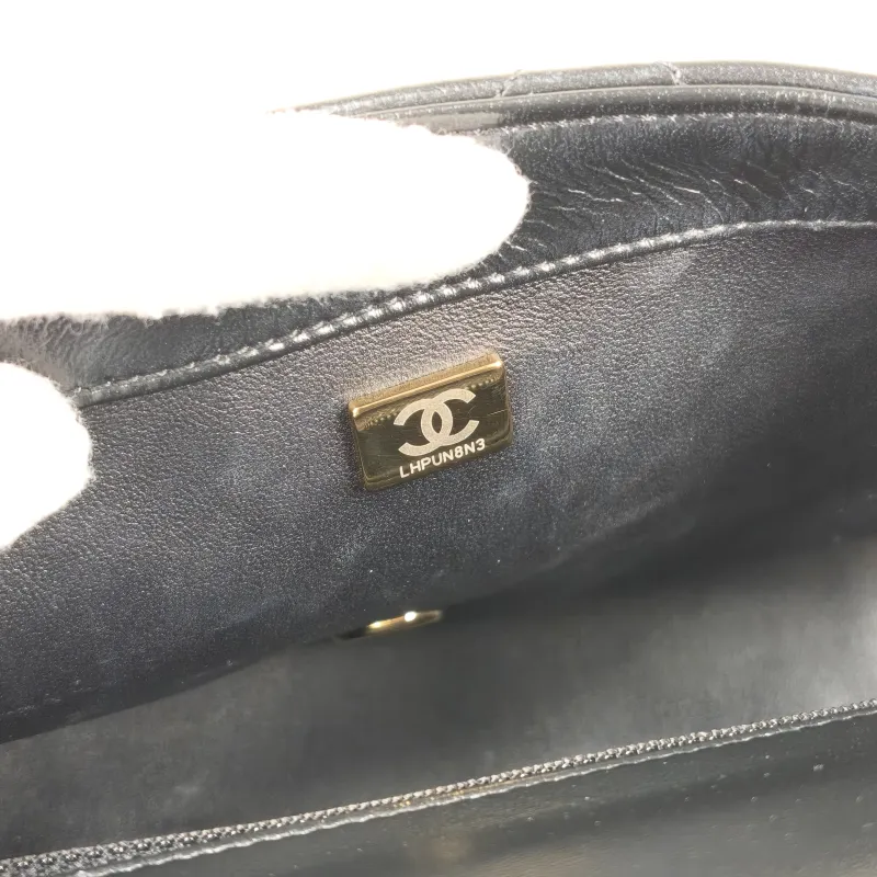 Chanel Crossbody Bag 23a Black SL ambskin Medium 25 × 10 × 16 cm — detail view 4 of 14