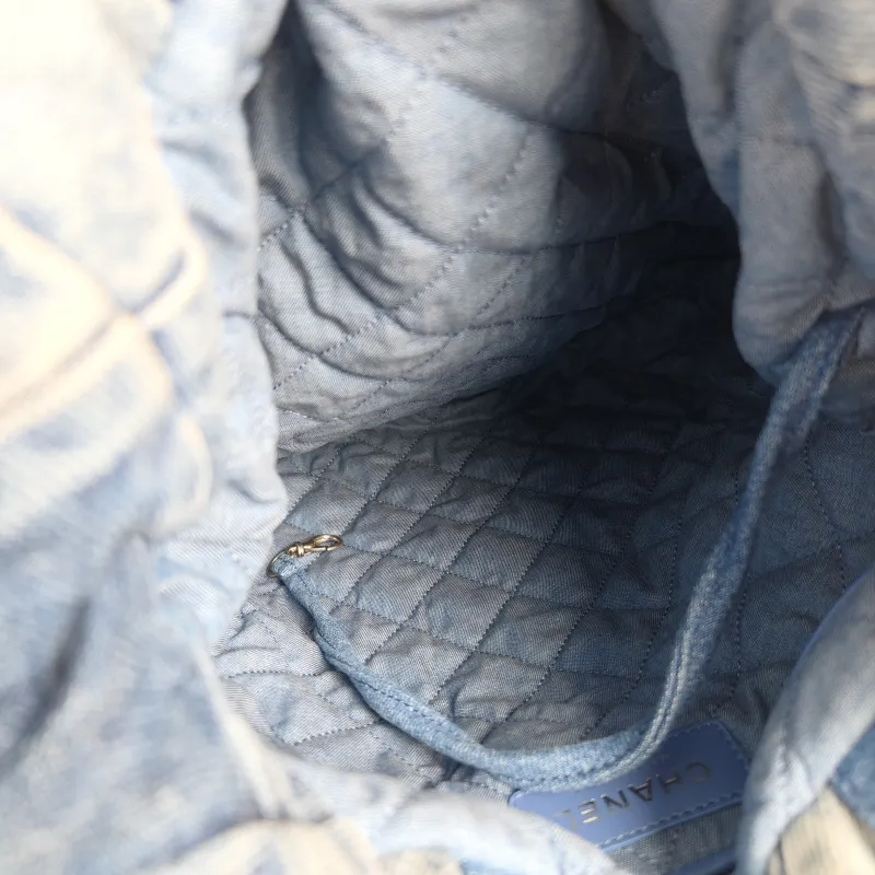 Chanel Backpack 22Bag Backpack Small 29 × 8 × 34 cm — detail view 4 of 10