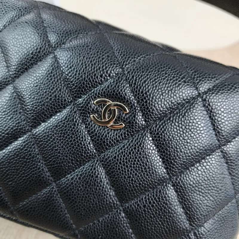 Chanel Crossbody Bag25c Vanity Case Bag Black Grained Calfskin One Size16 × 6 × 13 cm — detail view 5 of 12