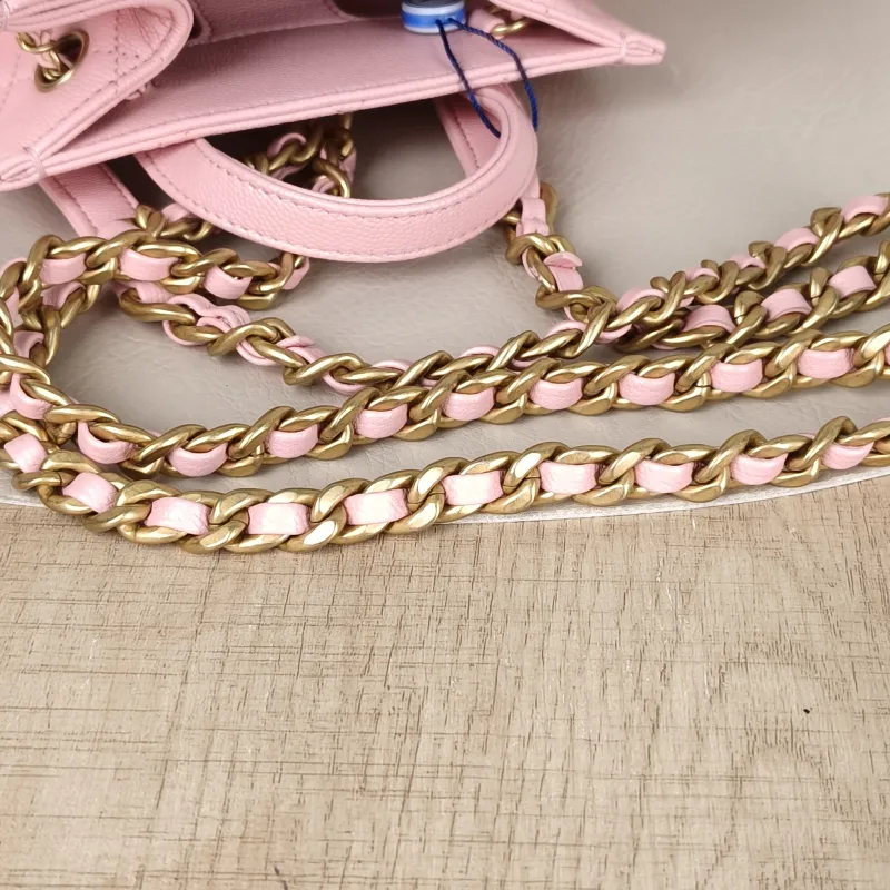 Chanel Backpack25bag Backpack Pink Grained Calfskin Medium23 × 14 × 23 cm — detail view 6 of 12