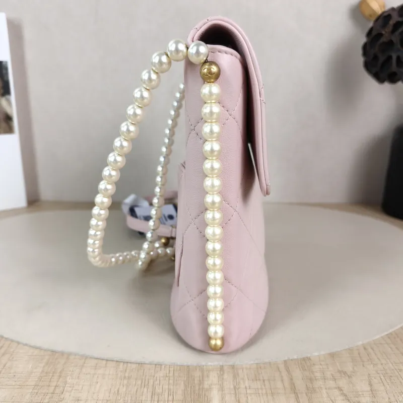 Chanel Crossbody Bag Pearl Crossbody Bag Pink Calfskin One Size 19 × 8 × 19 cm 31 — detail view 4 of 12