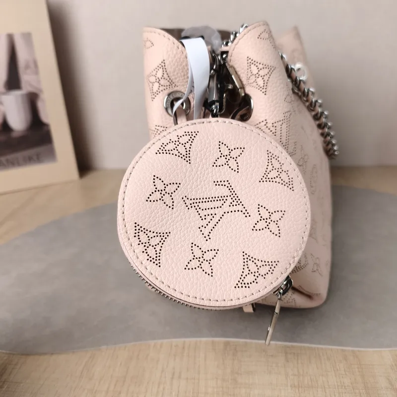 Louis Vuitton Crossbody Bag BELLA Pink Calfskin One Size 22 × 14 × 19 cm — detail view 8 of 12