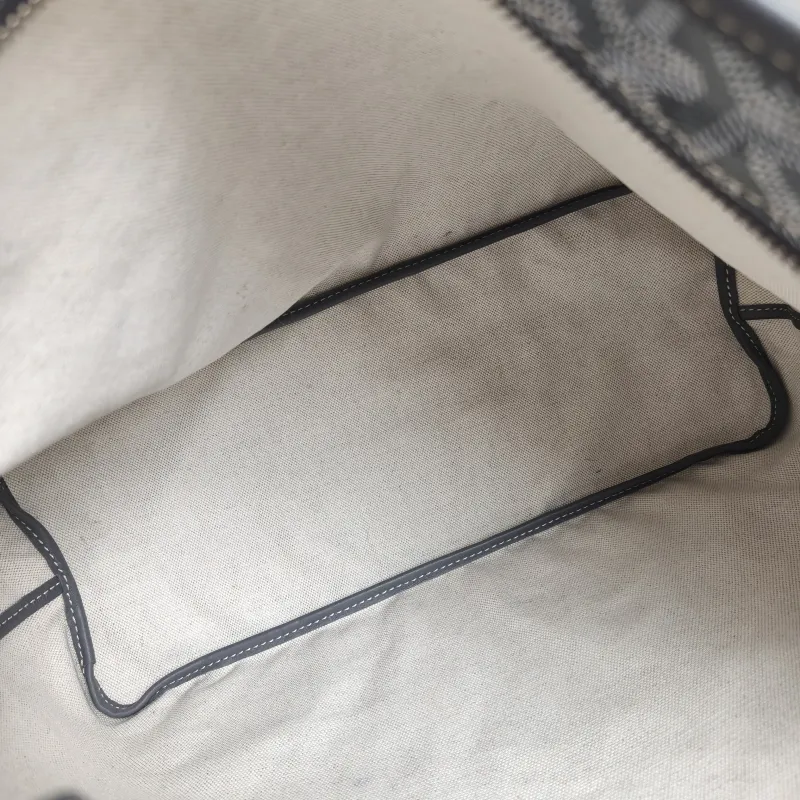 GOYARD Shoulder Bag Boheme Hobo​ Grey ine Canvas Small 43 × 14 × 27 cm — detail view 6 of 12