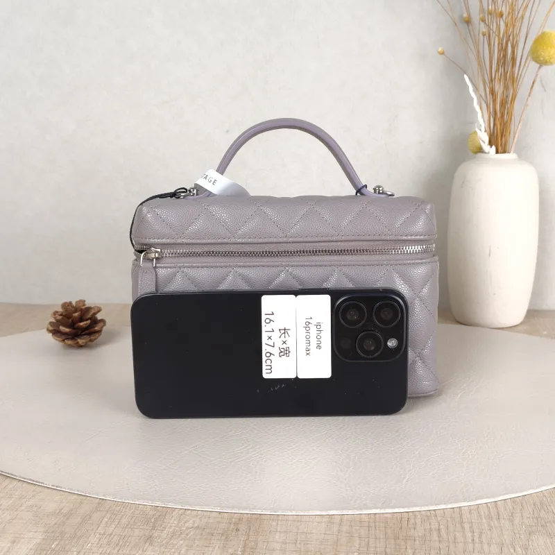 Chanel Crossbody Bag lp Box Bag Top Handle Crossbody Bag Grey Grained Calfskin One Size 19.5 × 5 × 17 cm — cover view 3 of 5