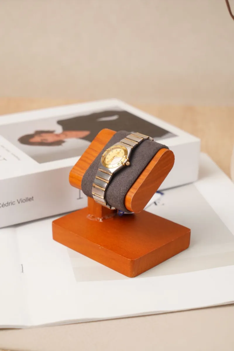 OMEGA Watch Collection Watch Gold One Size 22.5mm — cover view 5 of 10