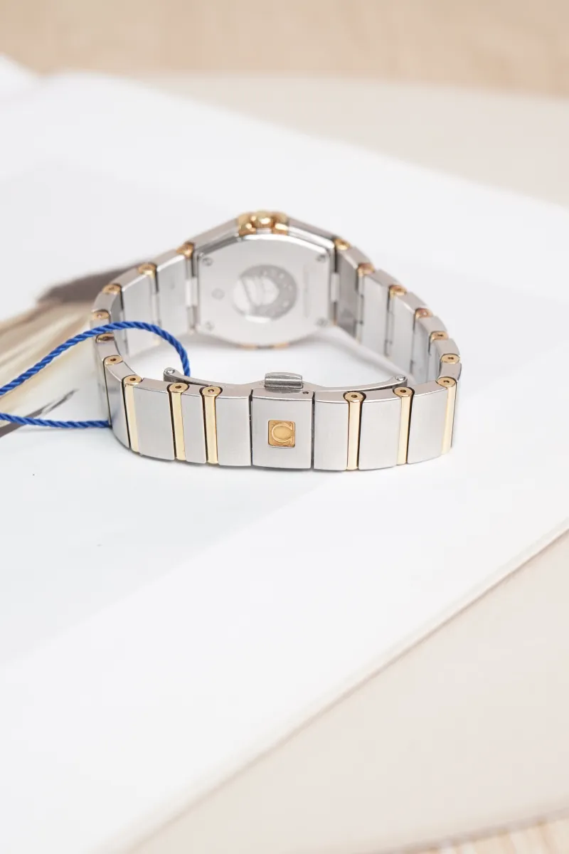 OMEGA Watch Collection Watch Gold One Size25mm — detail view 8 of 11