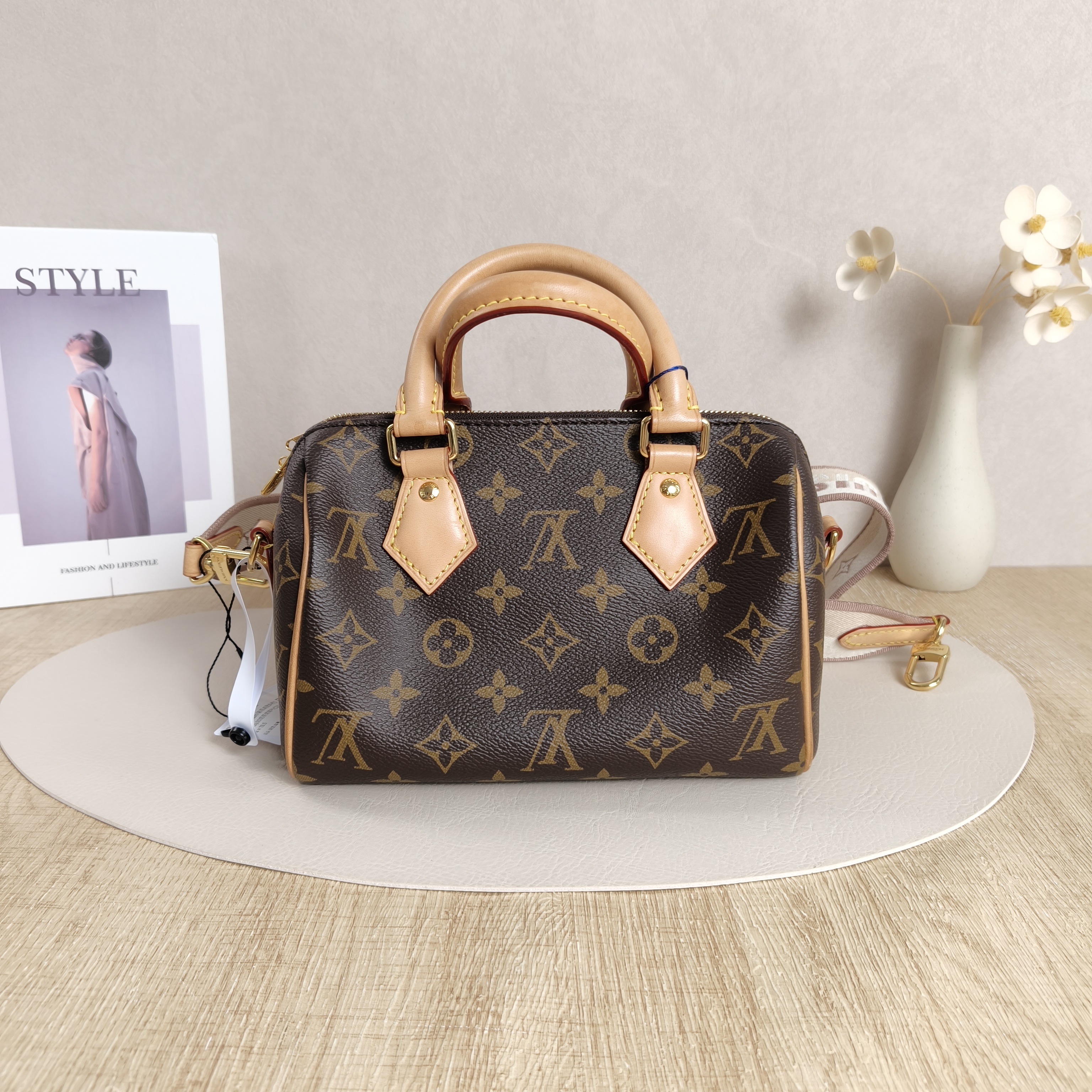 Louis Vuitton Crossbody Bag Speedy20 Shoulder Strap PVC Small20.5 × 12 × 13.5 cm — cover view 3 of 10
