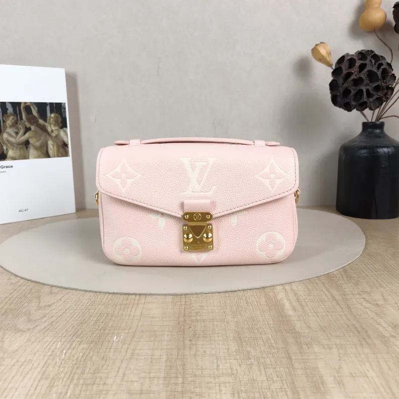 Louis Vuitton Crossbody Bag Pochette Métis East West Empreinte Embossed Calfskin Monogram Small21.5 × 6 × 13.5 cm