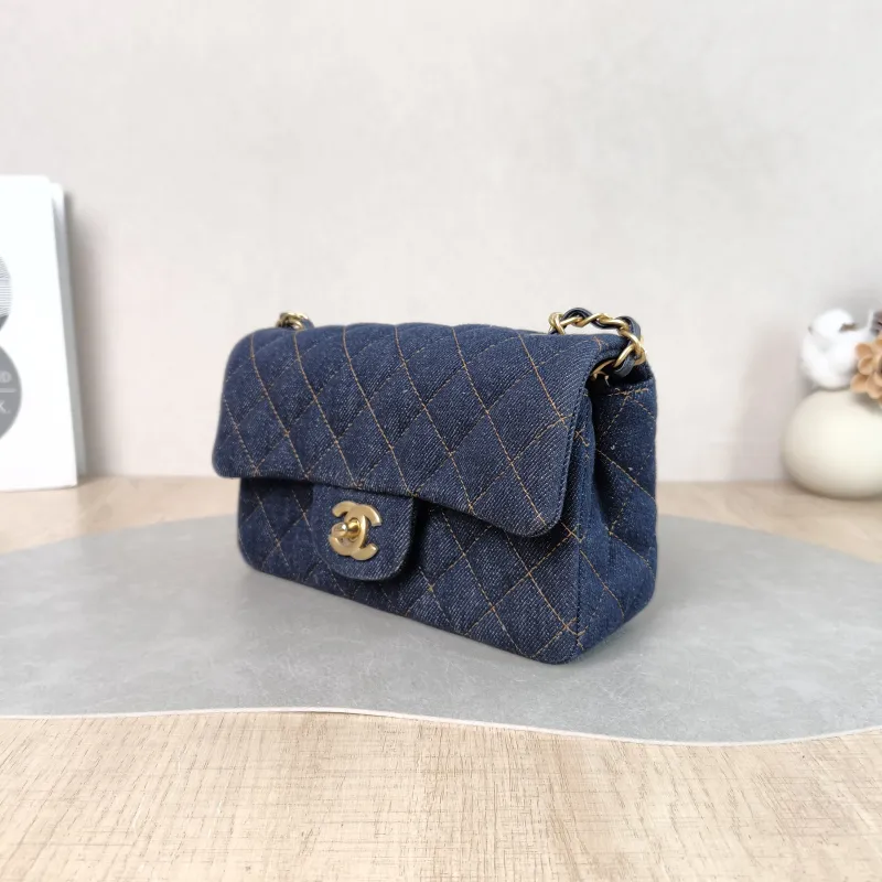 Chanel Crossbody Bag Classic Flap Large Mini CF Mini Navy mini 20 × 6 × 12 cm — cover view 4 of 5
