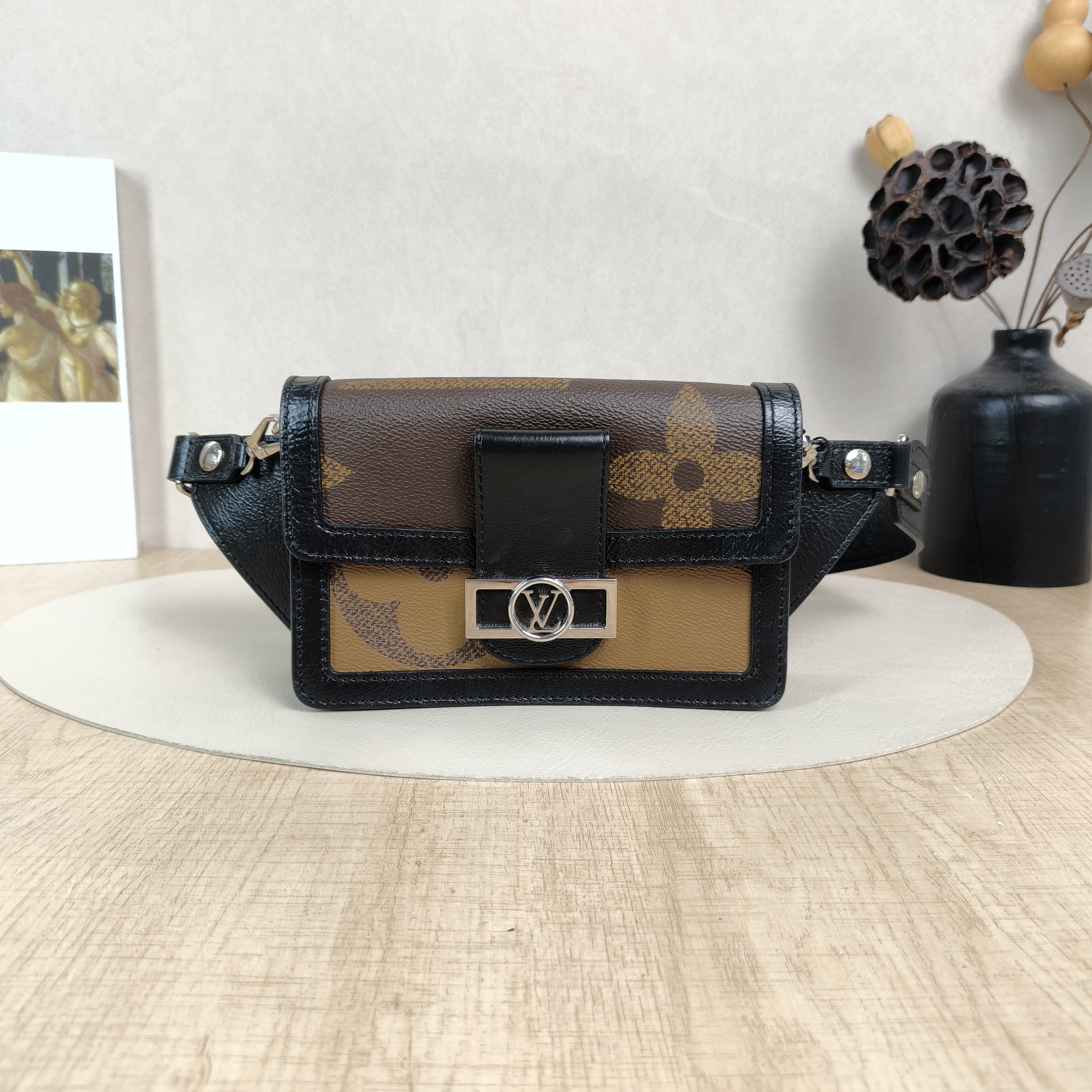 Louis Vuitton Belt Bag Dauphine Belt Bag Colorblock PVC One Size19 × 5 × 12 cm
