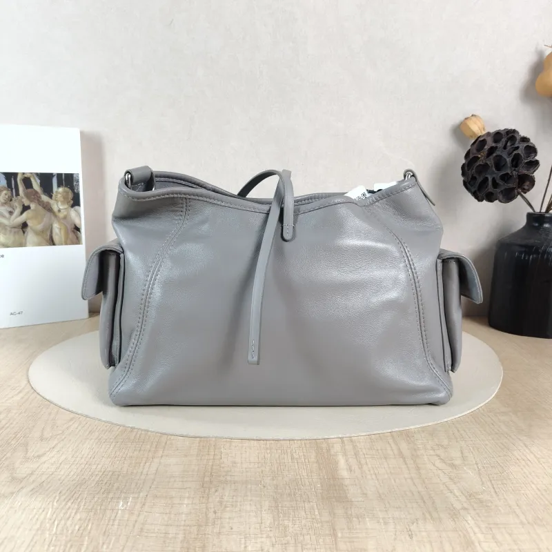 Louis Vuitton Crossbody Bag Carryall Cargo Vibe Grey SL ambskin Small 33.5 × 15 × 23 cm — cover view 4 of 5