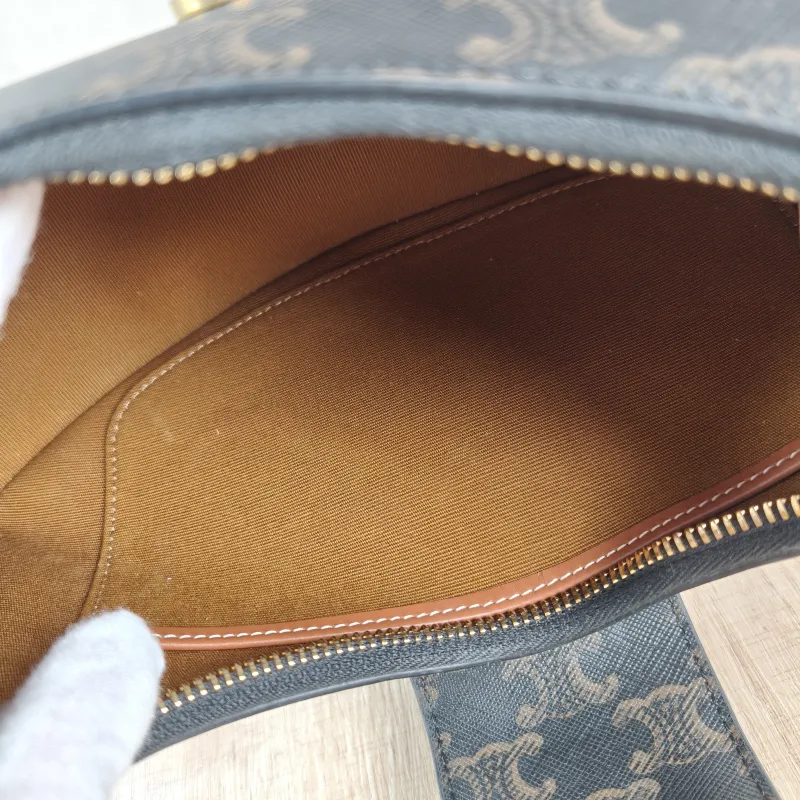 CELINE Shoulder Bag AVA TRIOMPHE Monogram PVC Medium 22 × 7.5 × 17 cm — detail view 5 of 10