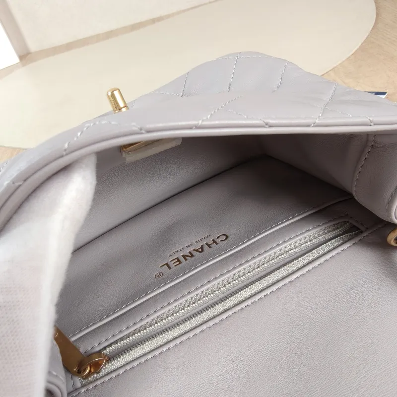 Chanel Crossbody Bag Grey Lambskin Mini 17 × 8 × 13.5 cm — detail view 2 of 11