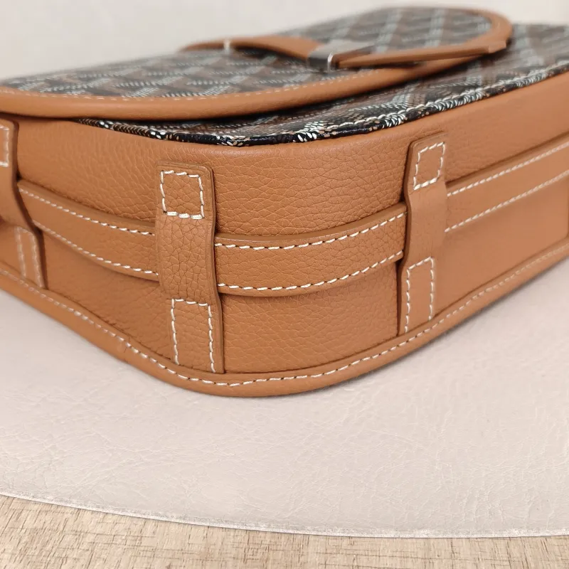 GOYARD Crossbody Bag BELVEDERE Messenger Bag Brown ine Canvas Small 22 × 7 × 16 cm — detail view 11 of 11