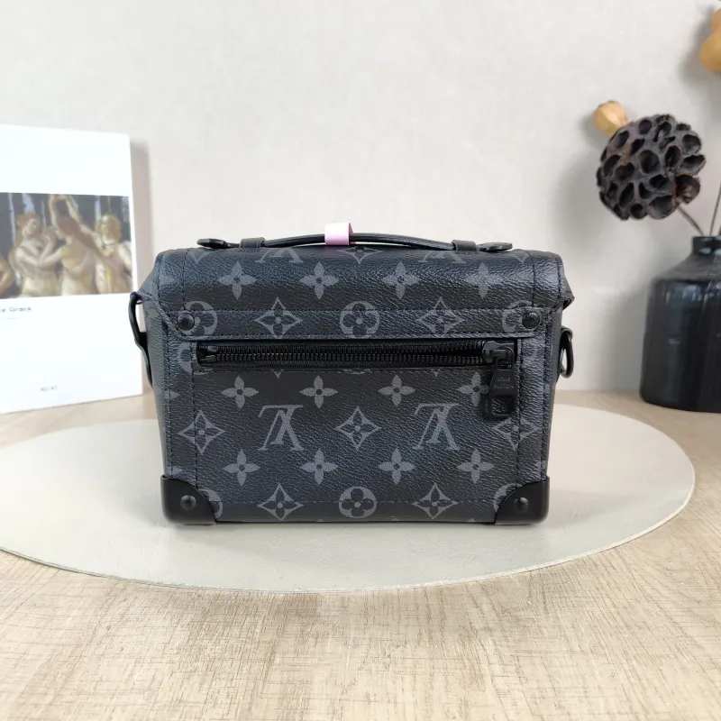 Louis Vuitton Crossbody Bag Soul Trunk Box Monogram PVC One Size 19 × 7 × 15 cm — cover view 3 of 5