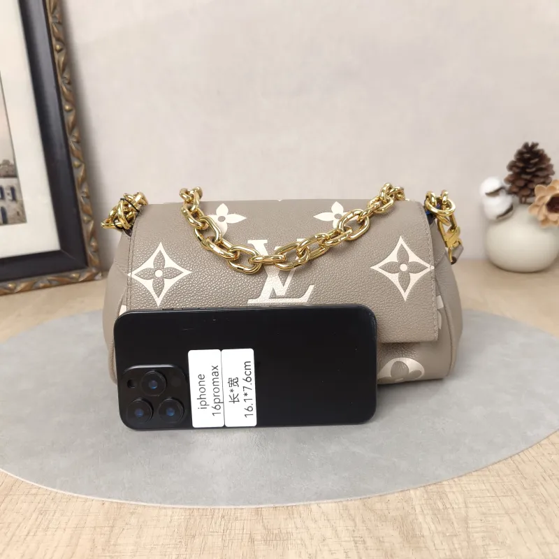 Louis Vuitton Crossbody Bag Favorite Empreinte Embossed Calfskin Monogram Medium24 × 9 × 14 cm — cover view 4 of 5