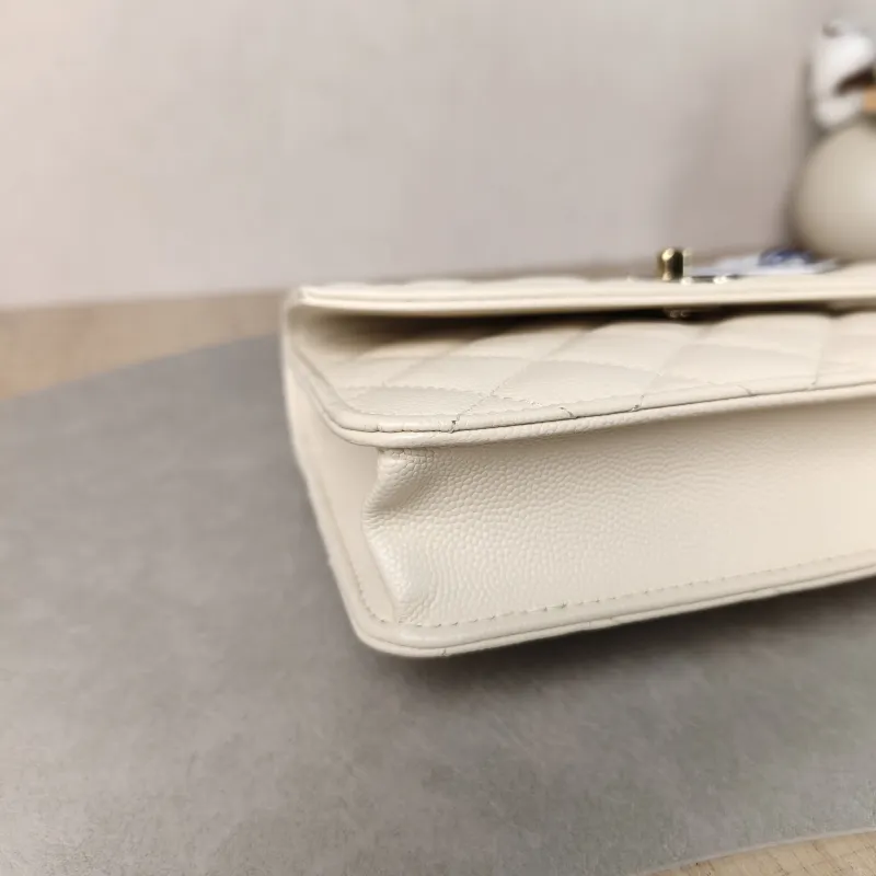 Chanel Backpack Backpack White Grained Calfskin One Size 18.2 × 5 × 14 cm — detail view 11 of 11