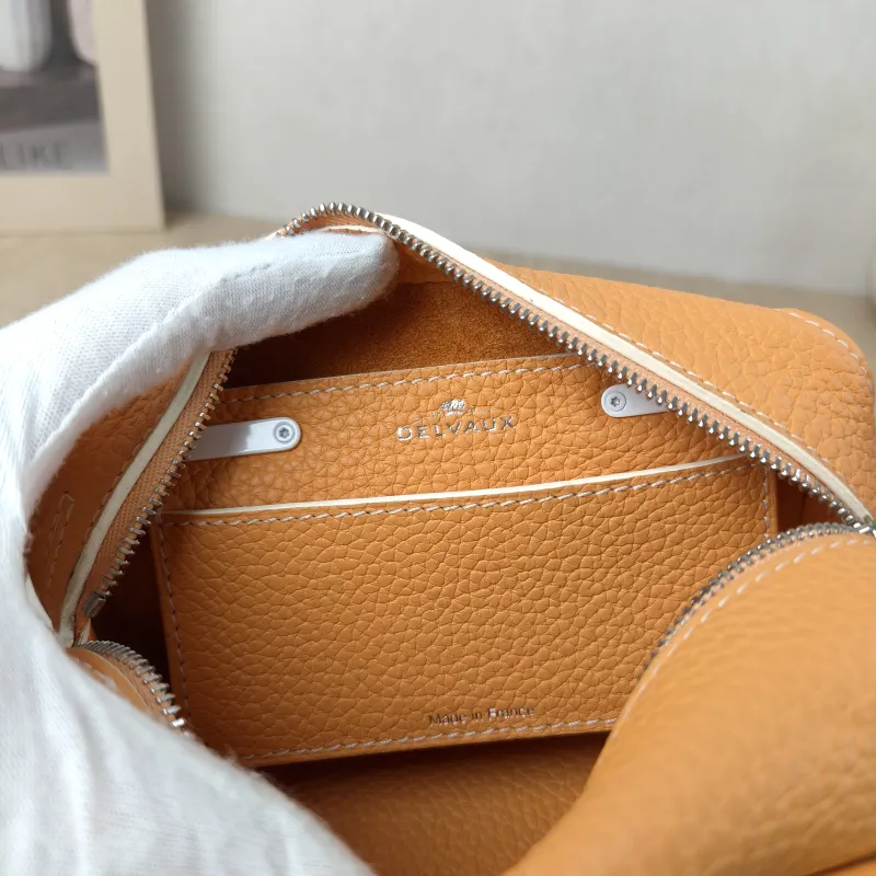 DELVAUX Top Handle Bag Cool Box Box Shoulder Bag Calfskin nano 16.5 × 7.5 × 10.5 cm — detail view 8 of 13