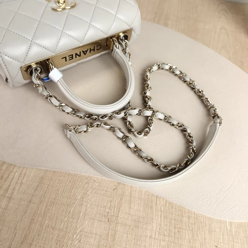 Chanel Crossbody Bag Trendy CC Grey Lambskin Mini 19.5 × 8 × 14.5 cm — detail view 7 of 13