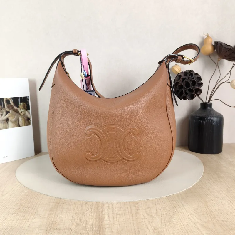 CELINE Shoulder Bag HELOISE TRIOMPHE Calfskin Medium 28.5 × 8 × 30 cm