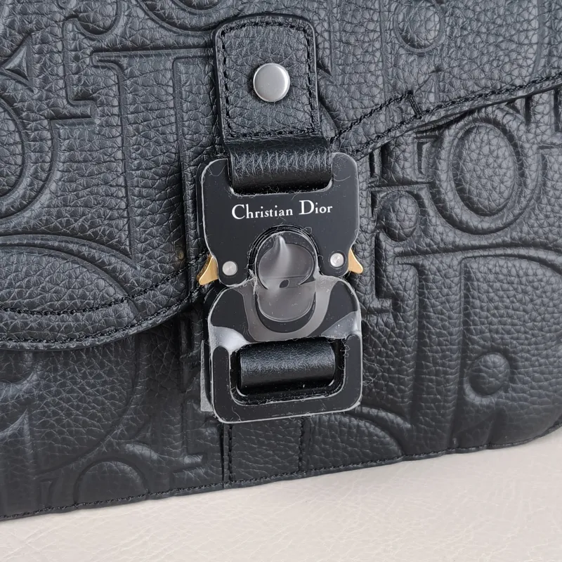 DIOR Crossbody Bag Black Calfskin Small 23 × 6 × 17.5 cm — detail view 6 of 12
