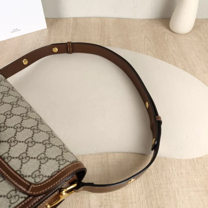 GUCCI Shoulder Bag Horsebit 1955 Horsebit Medium Monogram PVC Medium25 × 8 × 18 cm — detail view 4 of 12