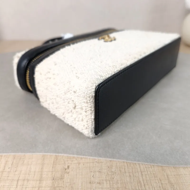 Chanel Crossbody Bag coco-beach Collection lp White Black One Size 19.5 × 5 × 17 cm — detail view 9 of 13