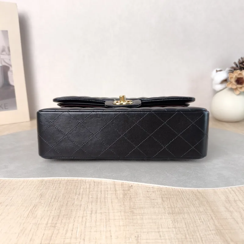 Chanel Crossbody Bag Classic Flap CF Black Lambskin Small 23 × 6 × 14.5 cm — cover view 2 of 6