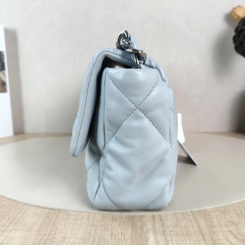 Chanel Crossbody Bag 19Bag Blue SL ambskin Small 26 × 9 × 16 cm — detail view 4 of 12