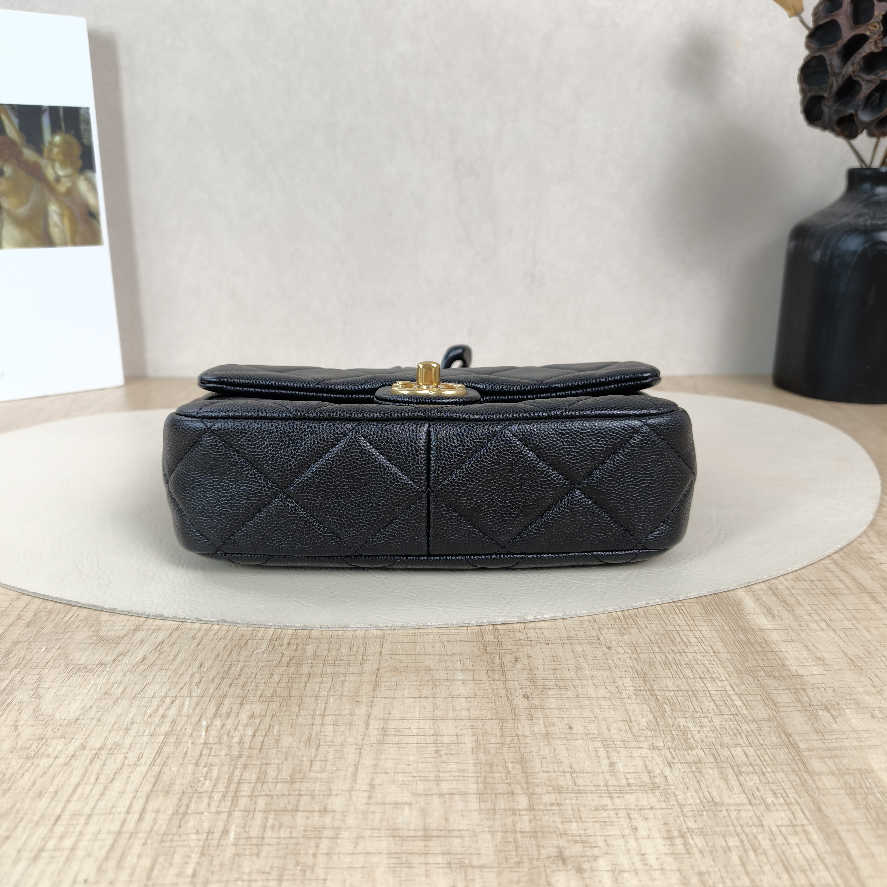 Chanel Shoulder Bag24p Shoulder Bag Black Grained Calfskinmini19 × 5.5 × 14 cm — cover view 4 of 5