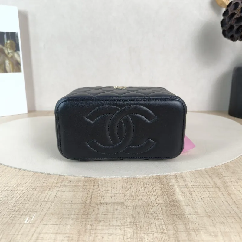 Chanel Top Handle Bag Edition Black Lambskin One Size16 × 8 × 9.5 cm — cover view 5 of 5