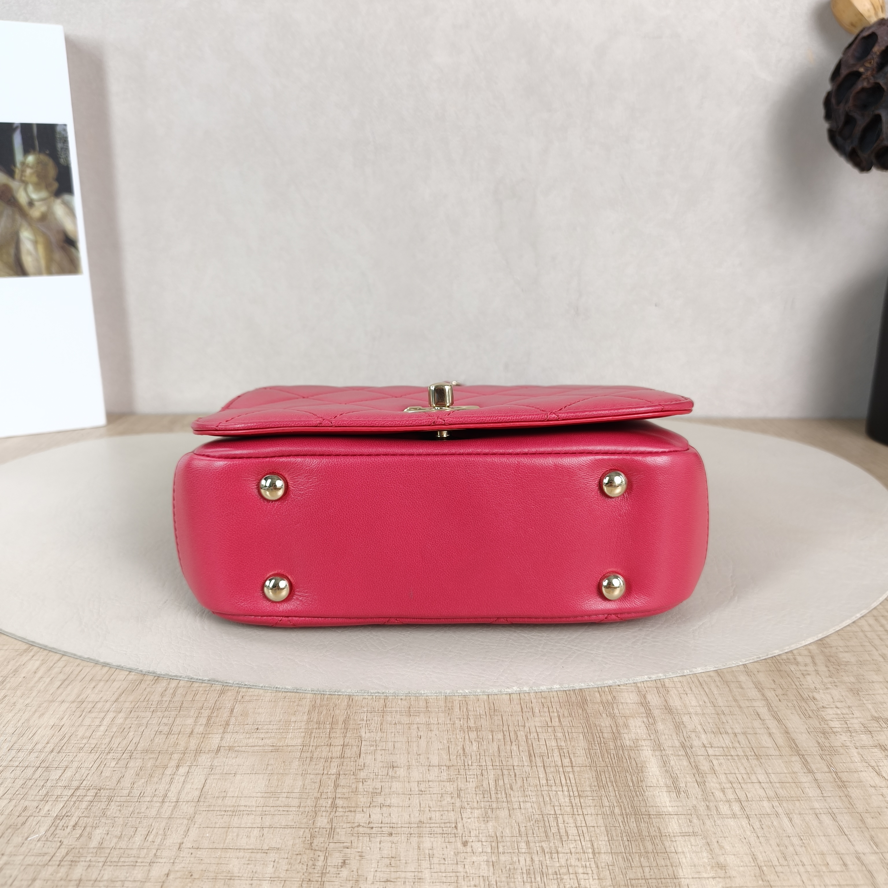 Chanel Crossbody Bag Crossbody Bag Red Lambskin One Size19 × 6 × 13 cm — cover view 2 of 6