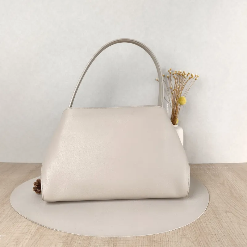 FERRAGAMO Top Handle Bag Tote Bag White Calfskin One Size33 × 15 × 23 cm — cover view 5 of 5