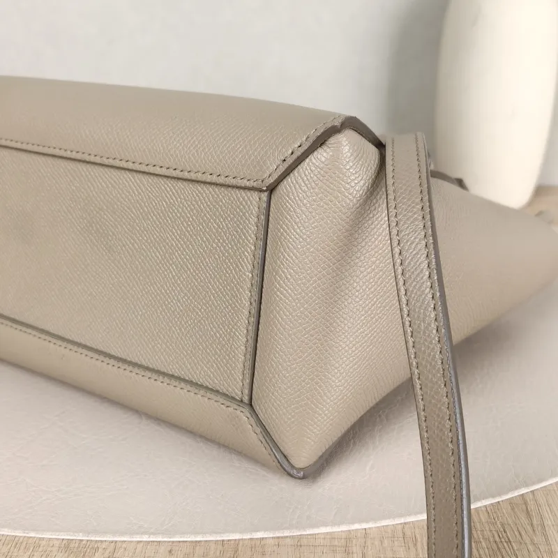 CELINE Shoulder Bag Belt Nano Calfskin Small20 × 10 × 20 cm — detail view 8 of 11