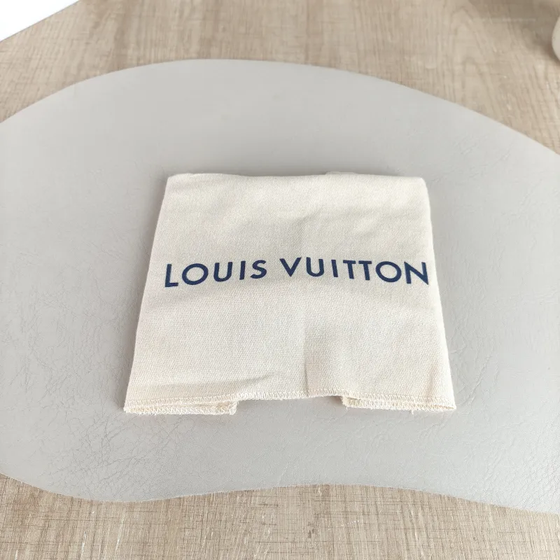 Louis Vuitton Crossbody Bag MADELEINE Monogram PVC nano 21 × 6 × 12.5 cm — detail view 11 of 13