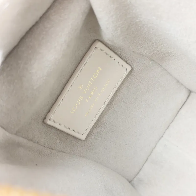 Louis Vuitton Crossbody Bag Side Trunk Box Calfskin Small 19 × 7.5 × 12.5 cm — detail view 9 of 12