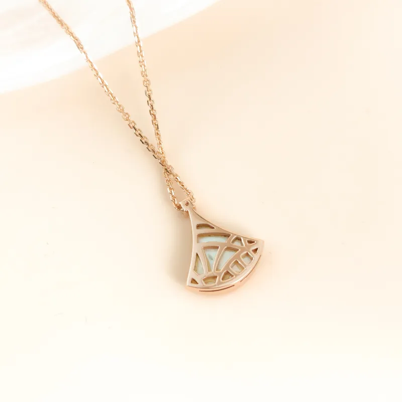 Bvlgari Necklace Divas' Dream White Mother-of-Pearl Diamond18KR ose Gold One Size 43cm โ cover view 9 of 10