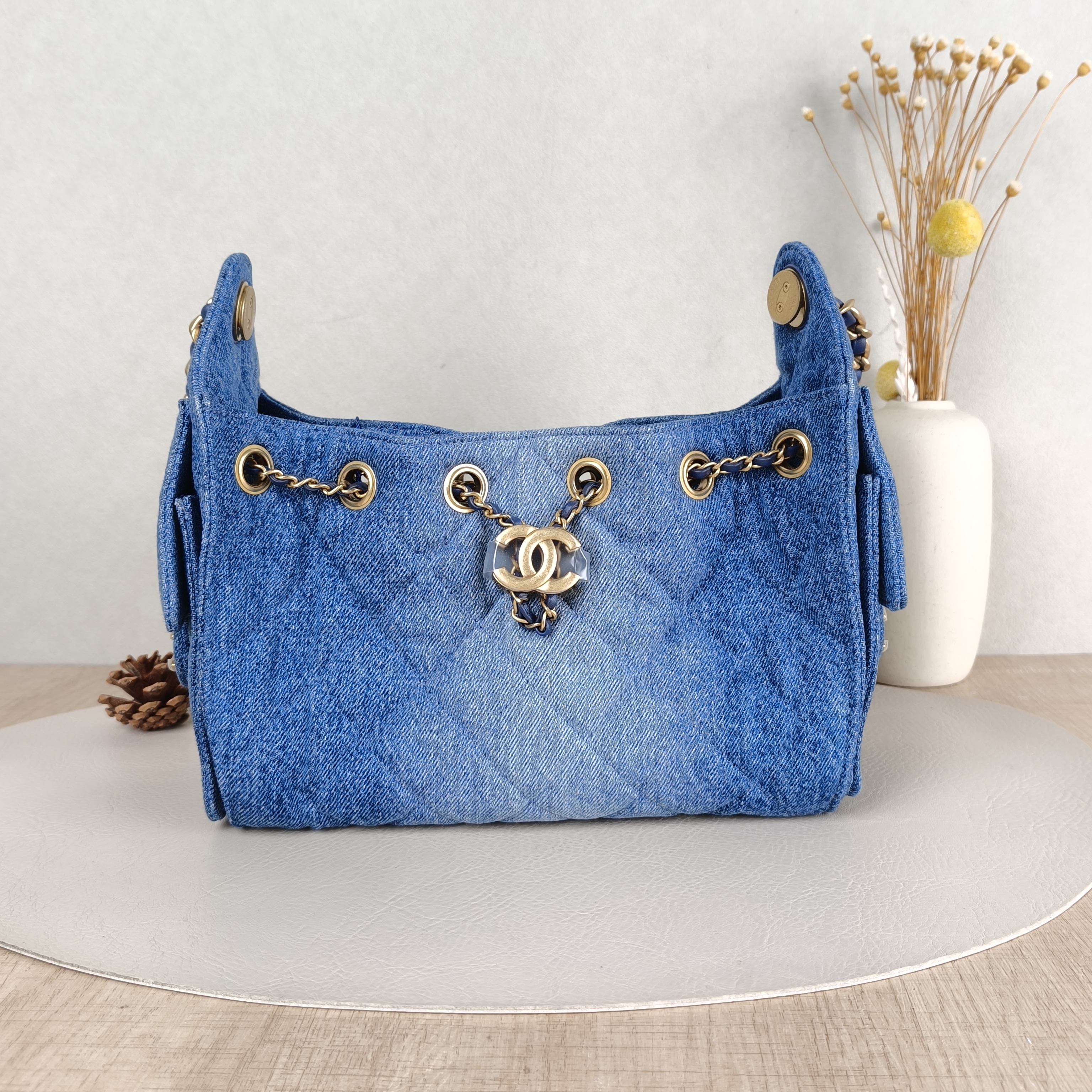 Chanel Crossbody Bag25Bag Blue mini22 × 12.5 × 20 cm