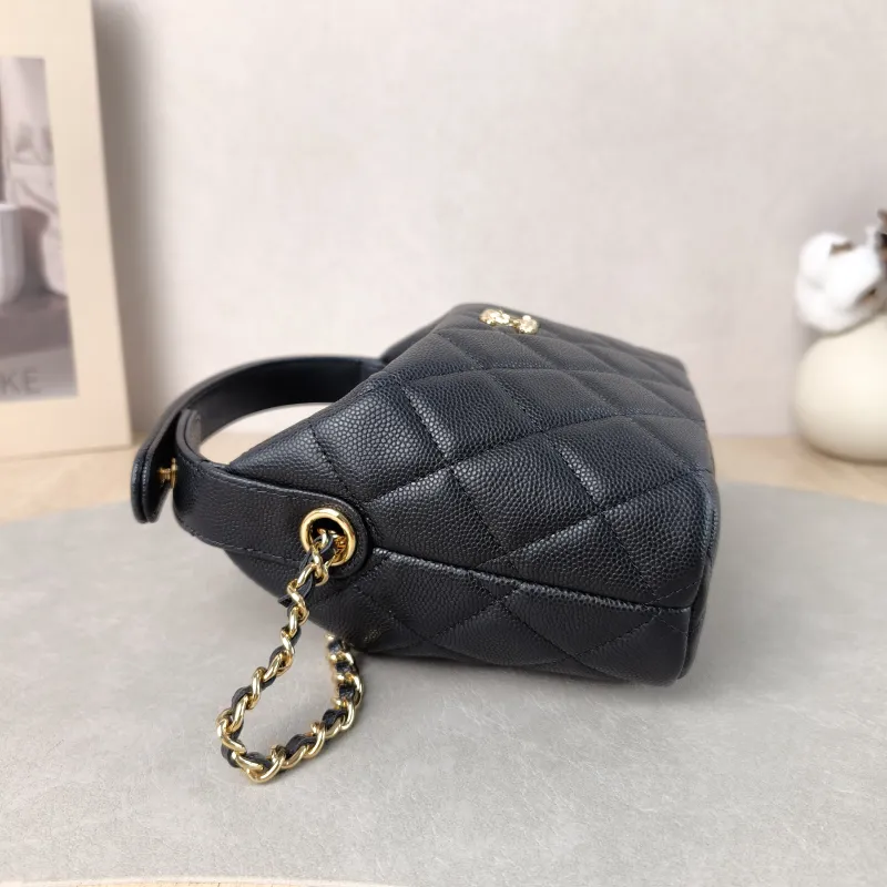 Chanel Crossbody Bag Crossbody Bag Black Calfskin One Size 21.5 × 7.5 × 19 cm — detail view 8 of 15