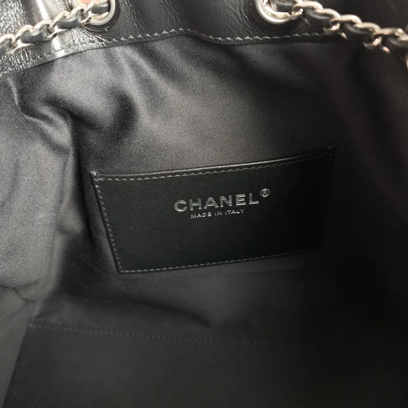 Chanel Shoulder Bag 25Bag Black Waxed Leather Calfskin Small 26 × 14 × 30 cm — detail view 2 of 11