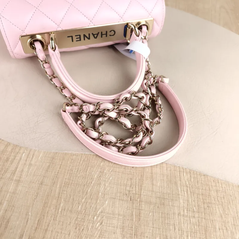 Chanel Crossbody Bag Trendy CC Pink Lambskin Mini 19.5 × 8 × 14.5 cm — detail view 5 of 15